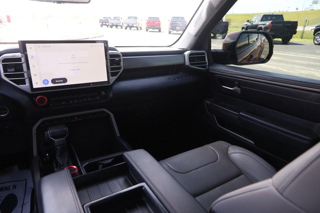 Toyota Tundra 4WD Vehicle Image 23