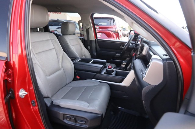 Toyota Tundra 4WD Vehicle Image 24
