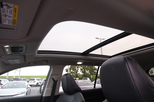 Toyota Grand Highlander Vehicle Image 09