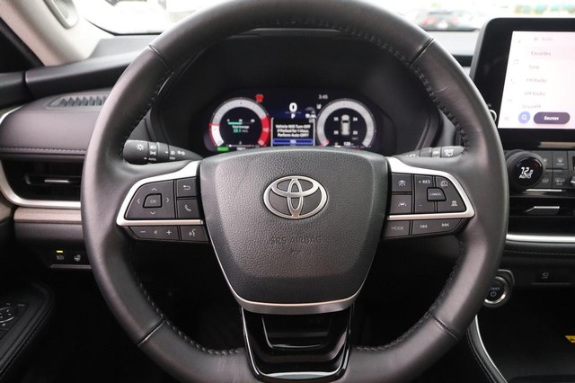 Toyota Grand Highlander Vehicle Image 13