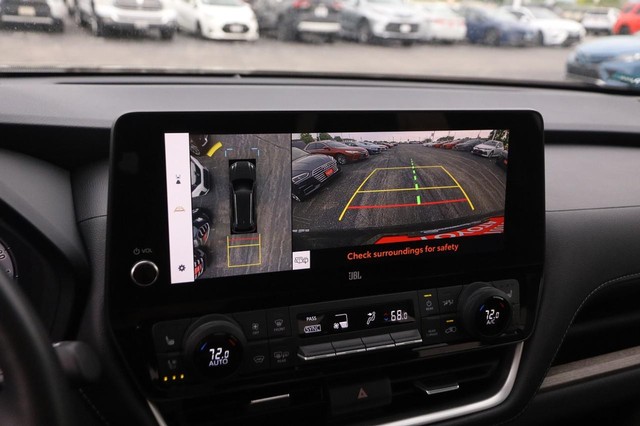 Toyota Grand Highlander Vehicle Image 20
