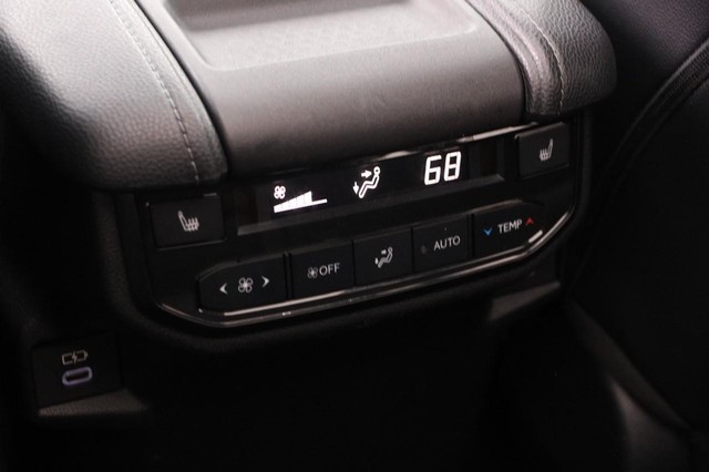 Toyota Grand Highlander Vehicle Image 30