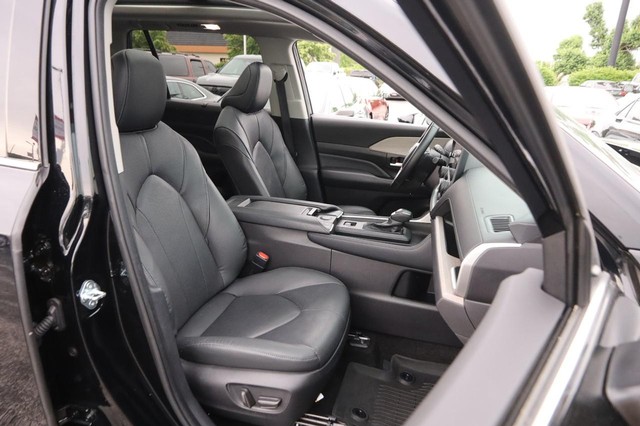 Toyota Grand Highlander Vehicle Image 31