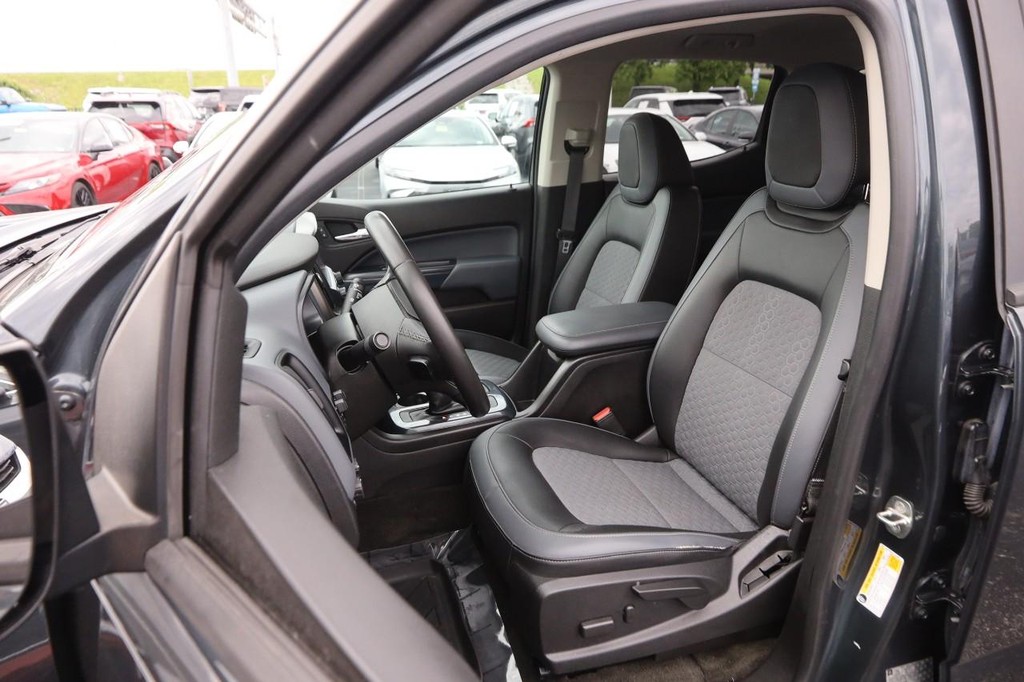Chevrolet Colorado Vehicle Full-screen Gallery Image 08