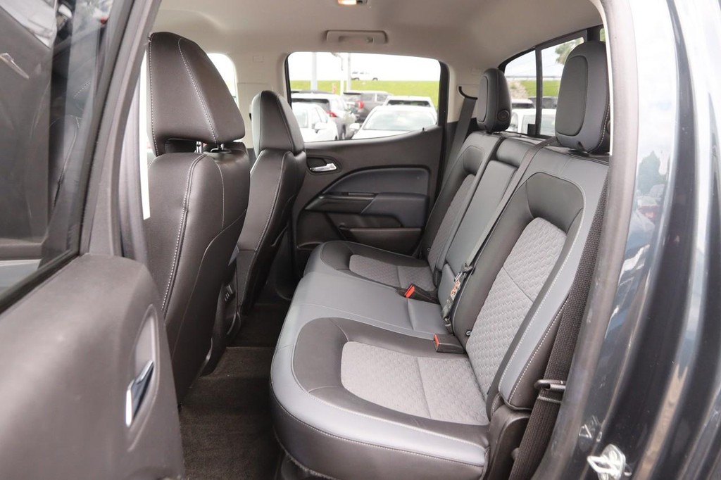 Chevrolet Colorado Vehicle Full-screen Gallery Image 09