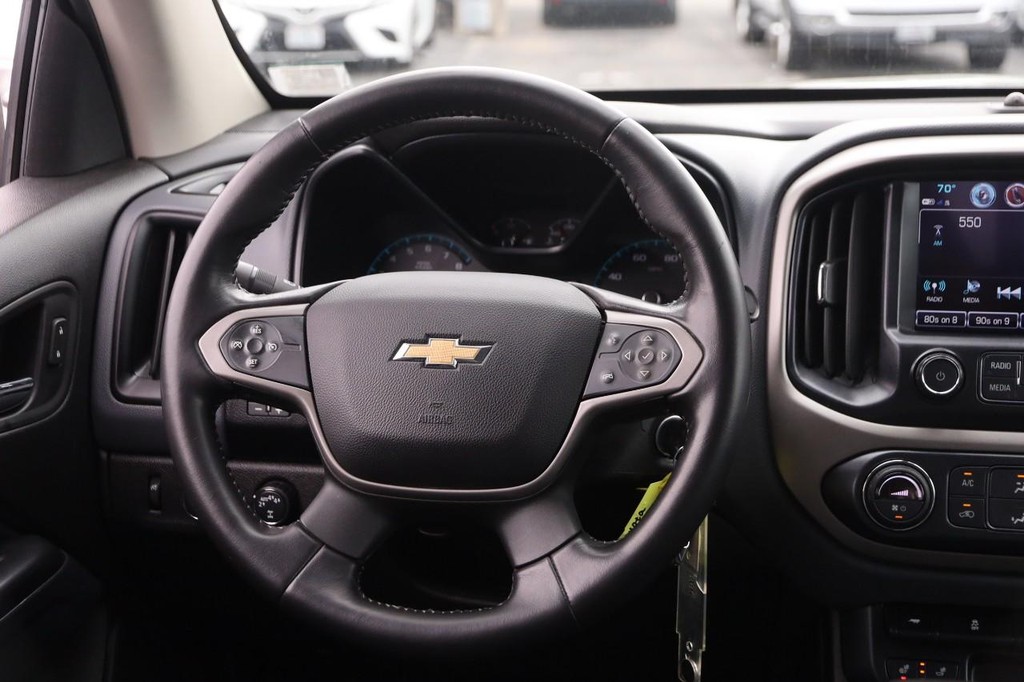 Chevrolet Colorado Vehicle Full-screen Gallery Image 23