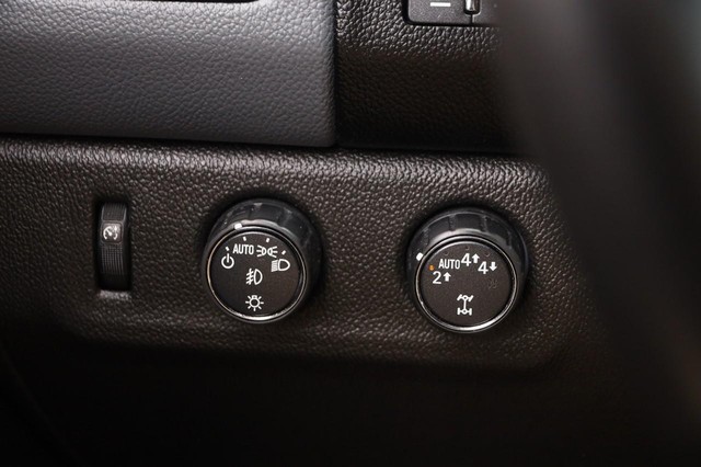 Chevrolet Colorado Vehicle Image 19