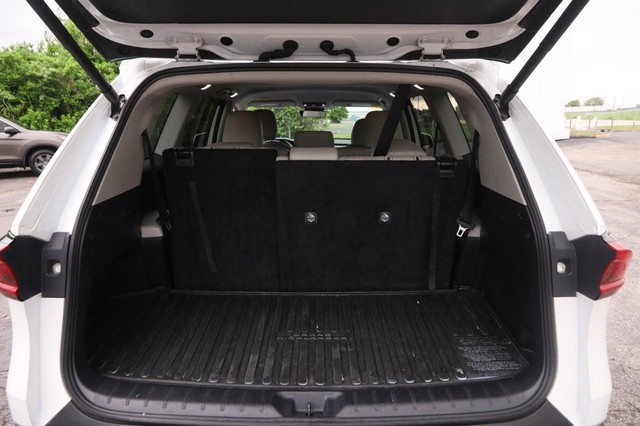 Toyota Grand Highlander Vehicle Image 07