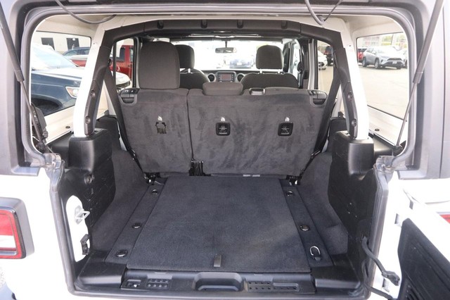 Jeep Wrangler Unlimited Vehicle Image 07