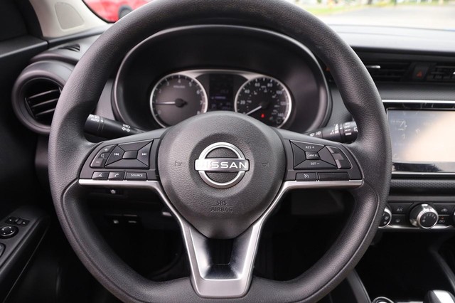 Nissan Kicks Vehicle Image 10
