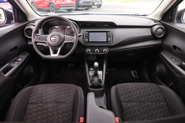 Nissan Kicks Vehicle Image 19