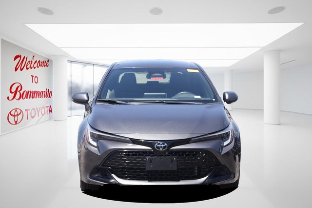 Toyota Corolla Hatchback Vehicle Image 04