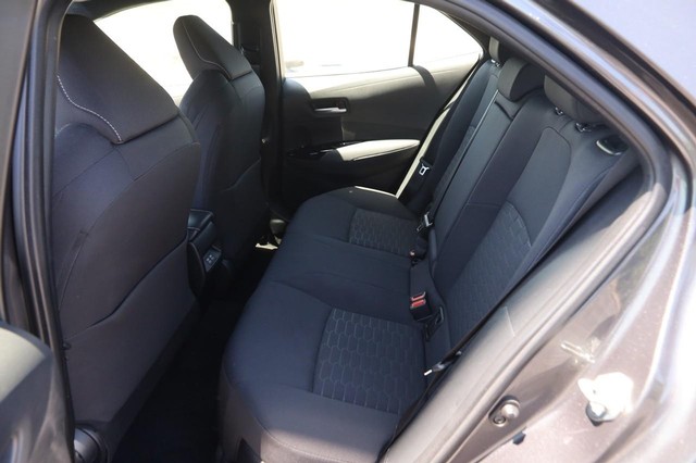 Toyota Corolla Hatchback Vehicle Image 09