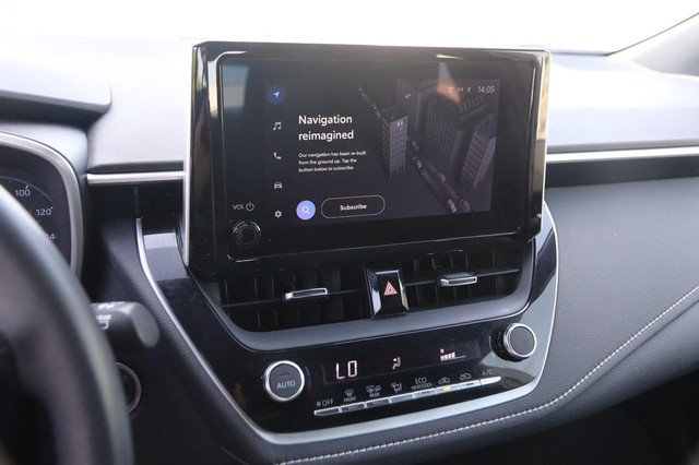 Toyota Corolla Hatchback Vehicle Image 15
