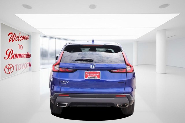 Honda CR-V Hybrid Vehicle Image 06