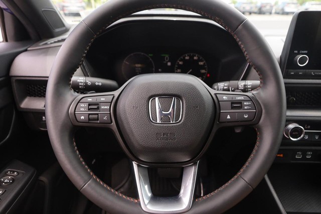 Honda CR-V Hybrid Vehicle Image 10