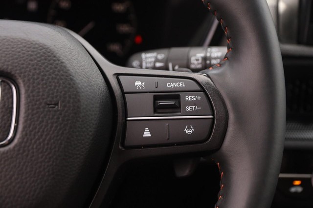Honda CR-V Hybrid Vehicle Image 12