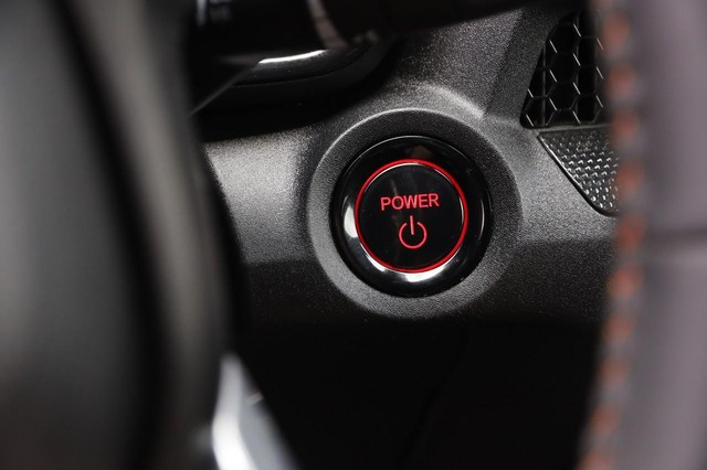 Honda CR-V Hybrid Vehicle Image 14