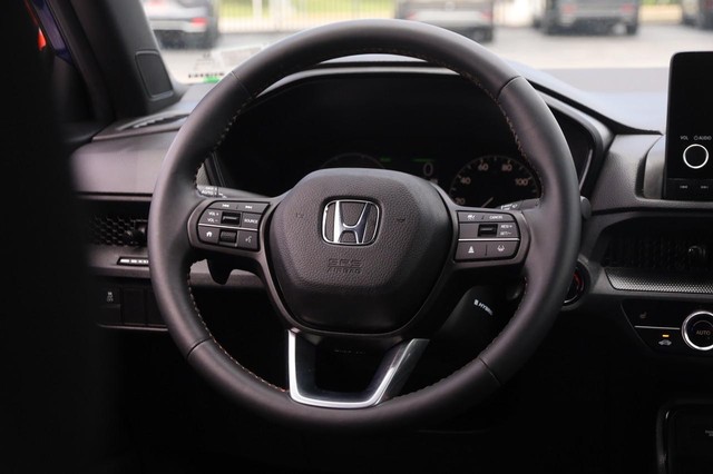 Honda CR-V Hybrid Vehicle Image 23