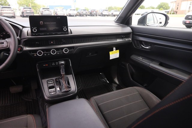 Honda CR-V Hybrid Vehicle Image 25