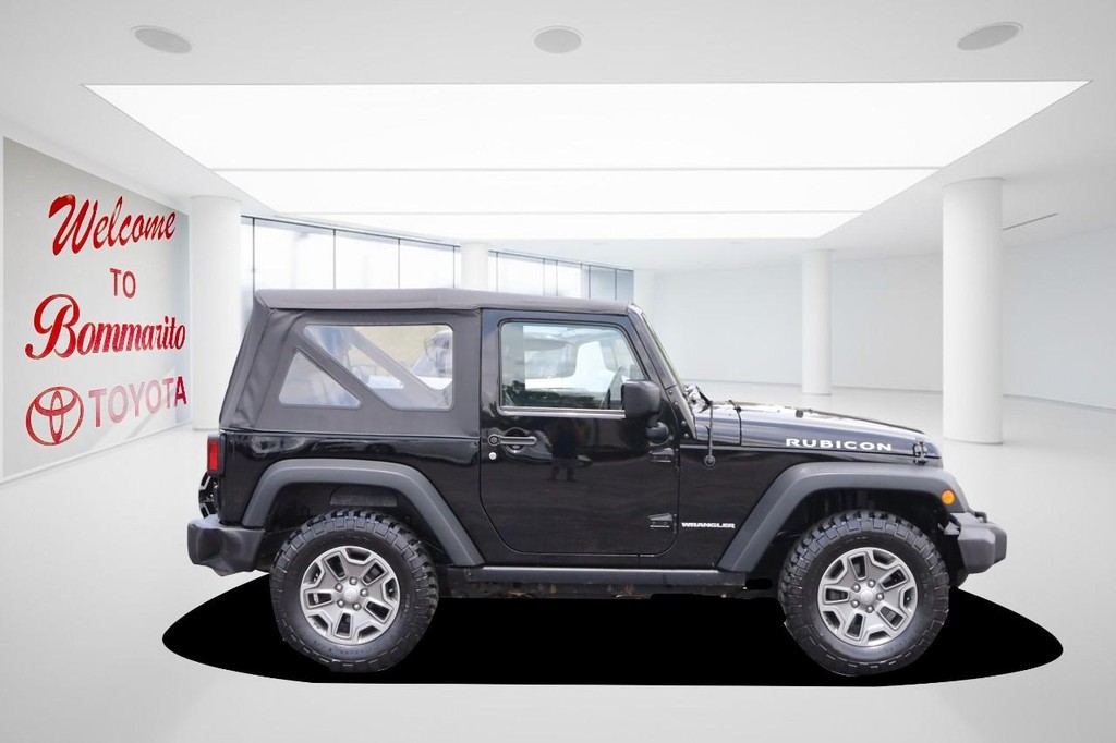 Jeep Wrangler Vehicle Full-screen Gallery Image 5