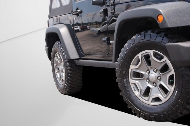 Jeep Wrangler Vehicle Image 03