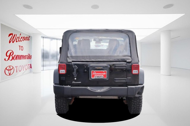 Jeep Wrangler Vehicle Image 06