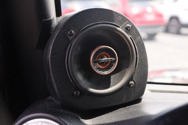Jeep Wrangler Vehicle Image 17