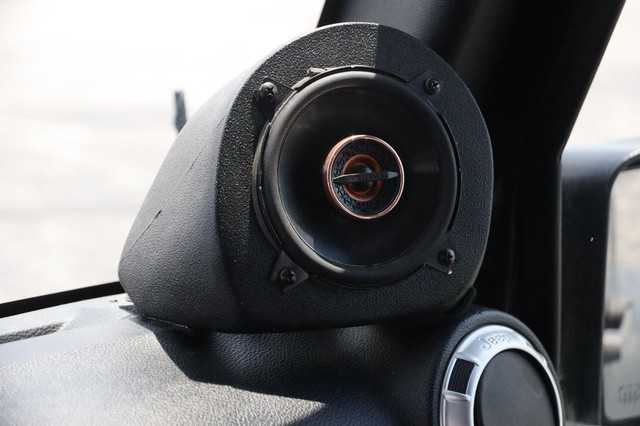Jeep Wrangler Vehicle Image 18