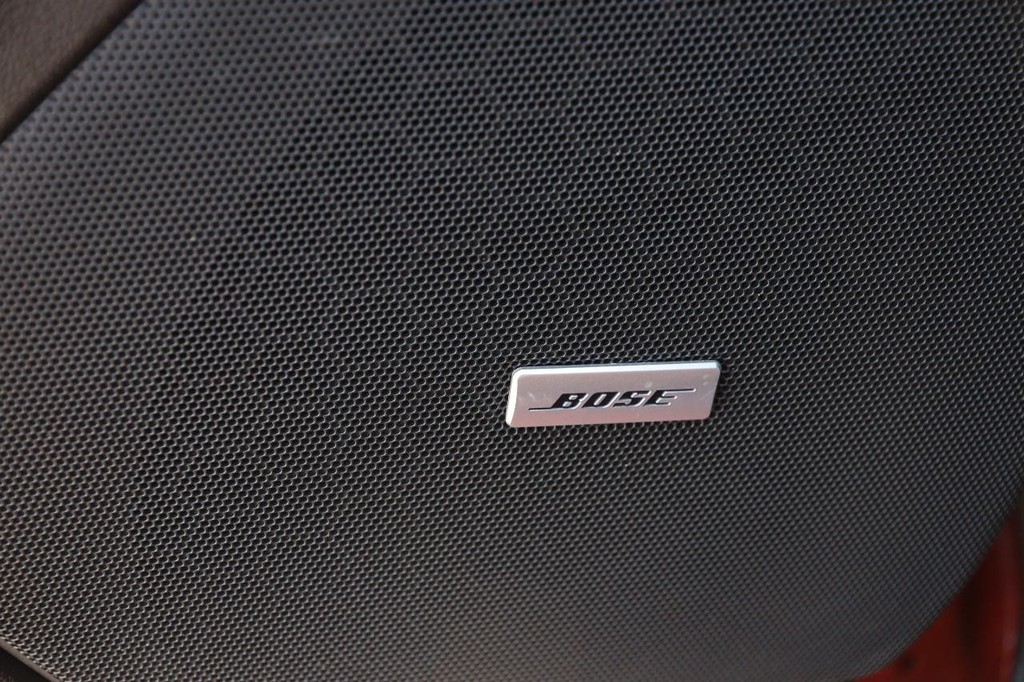 Cadillac XT5 Vehicle Full-screen Gallery Image 22