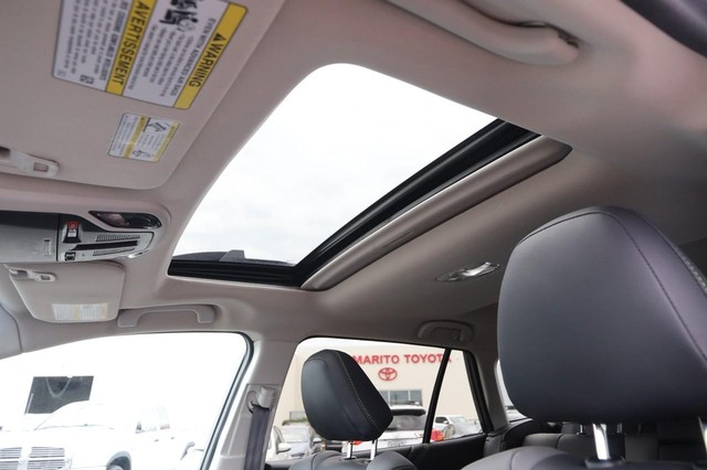 Subaru Outback Vehicle Image 09