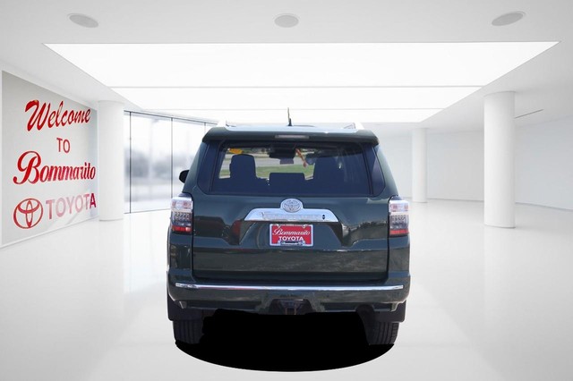 Toyota 4Runner Vehicle Image 06