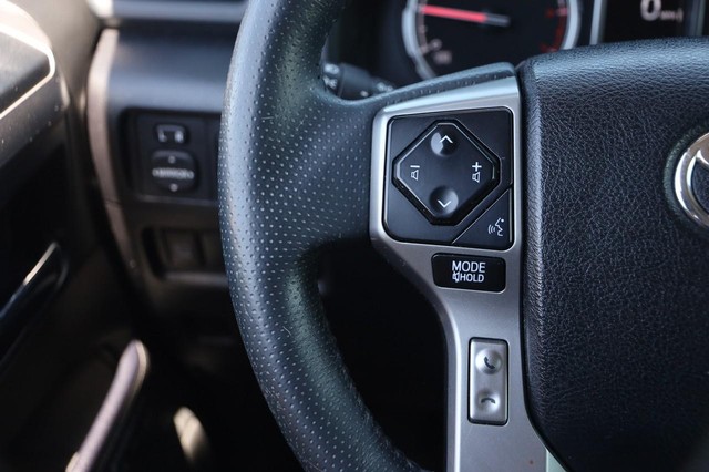 Toyota 4Runner Vehicle Image 12