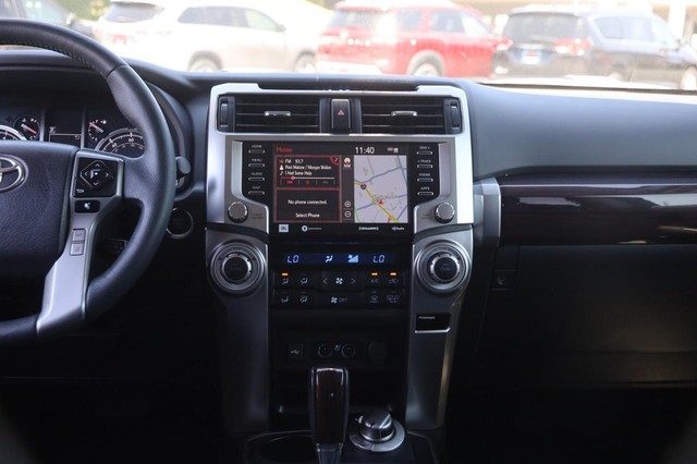 Toyota 4Runner Vehicle Image 23