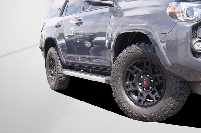 Toyota 4Runner Vehicle Image 03