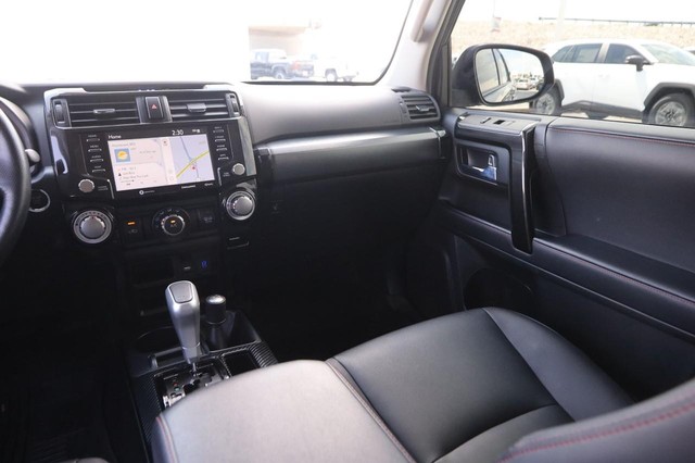 Toyota 4Runner Vehicle Image 09