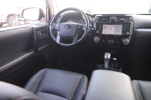 Toyota 4Runner Vehicle Image 12