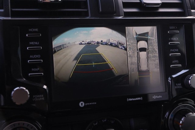 Toyota 4Runner Vehicle Image 18