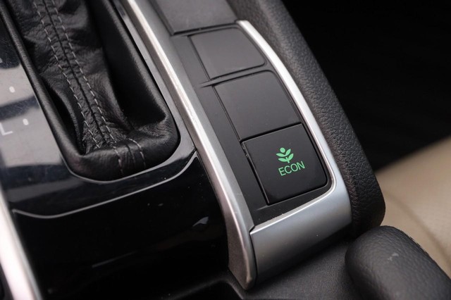 Honda Civic Sedan Vehicle Image 19