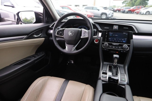 Honda Civic Sedan Vehicle Image 22