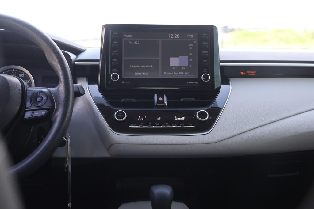 Toyota Highlander Vehicle Full-screen Gallery Image 22