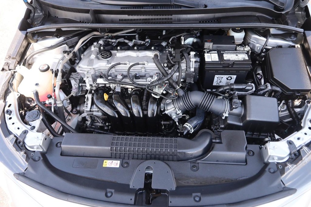 Toyota Highlander Vehicle Full-screen Gallery Image 25