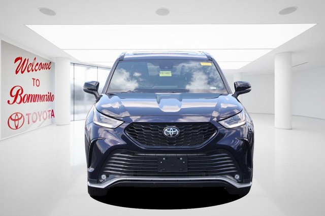 Toyota Highlander Vehicle Image 04