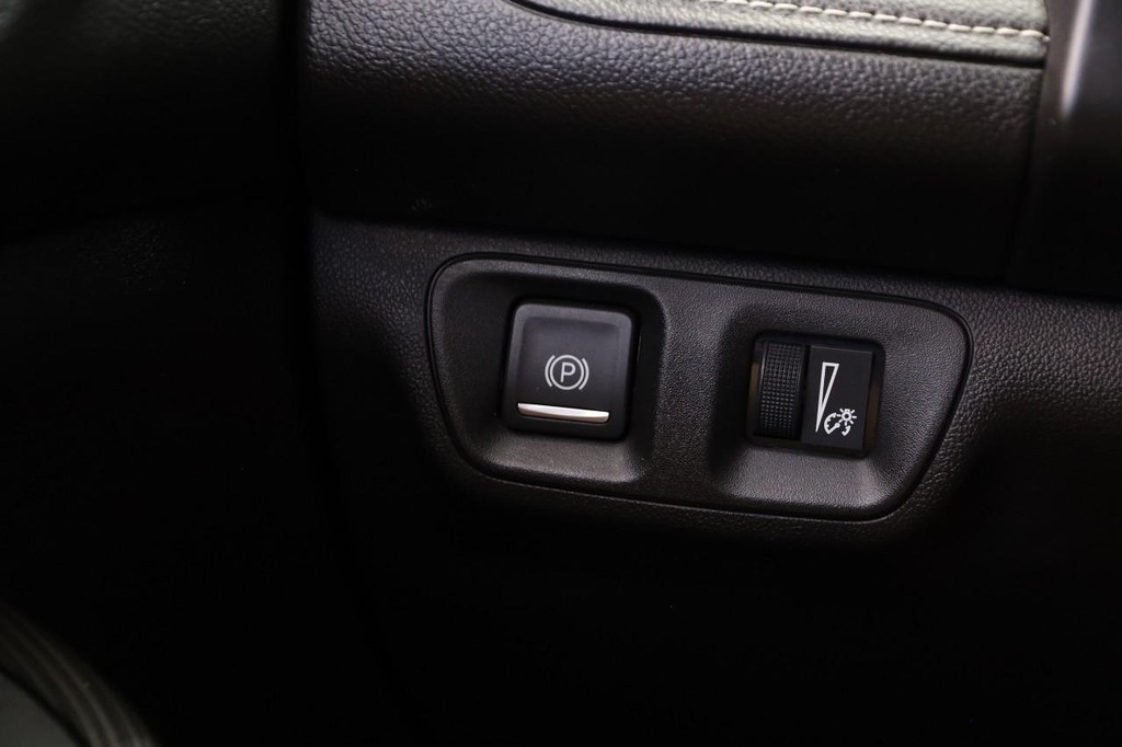 GMC Acadia Vehicle Full-screen Gallery Image 23