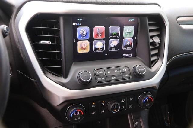GMC Acadia Vehicle Image 17