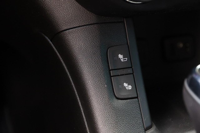 GMC Acadia Vehicle Image 21