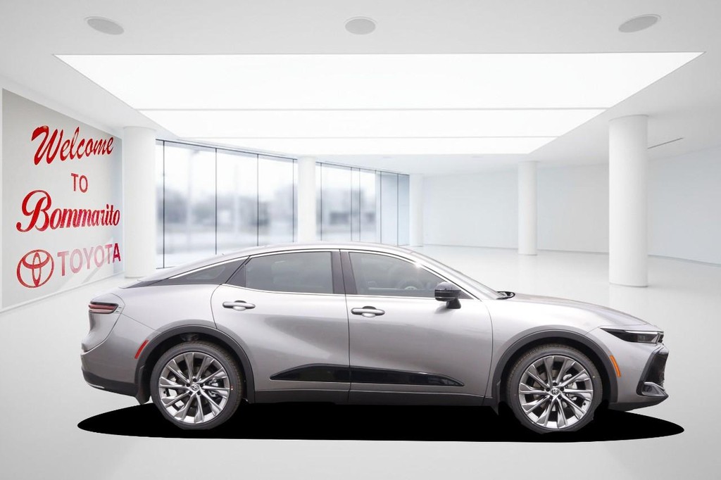 Toyota Crown Vehicle Full-screen Gallery Image 5