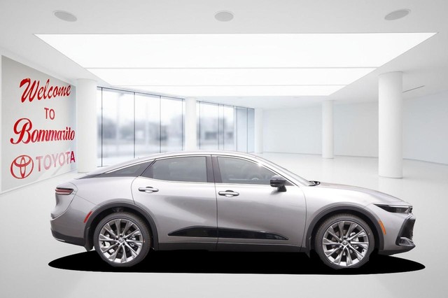Toyota Crown Vehicle Image 05