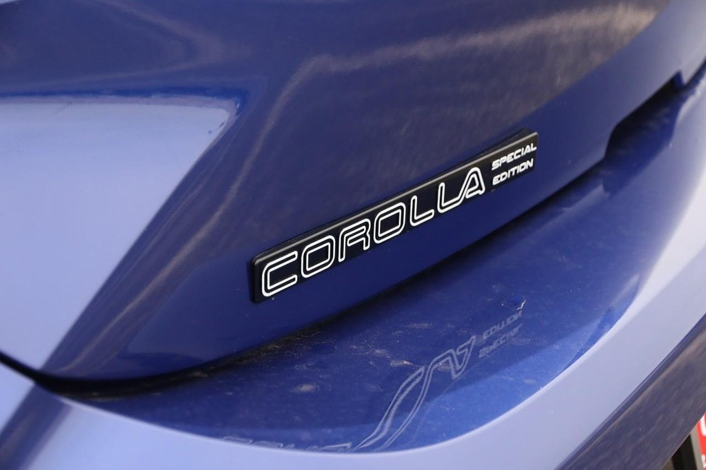 Toyota COROLLA HB Vehicle Full-screen Gallery Image 7