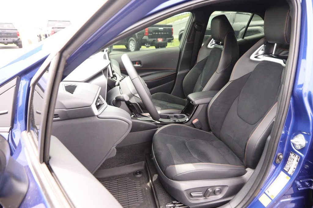 Toyota COROLLA HB Vehicle Full-screen Gallery Image 9